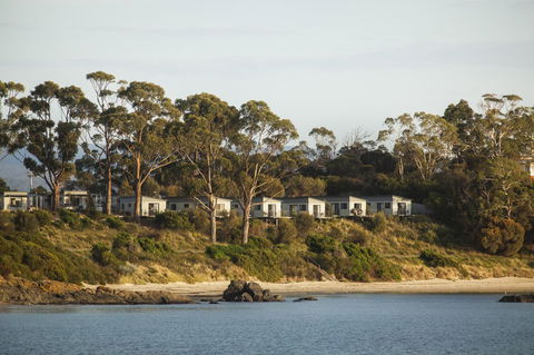 Swansea Beach Chalets - SA Accommodation 25