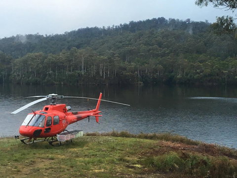 Tullah Lakeside Lodge - SA Accommodation 12