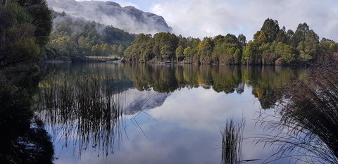 Tullah Lakeside Lodge - SA Accommodation 1