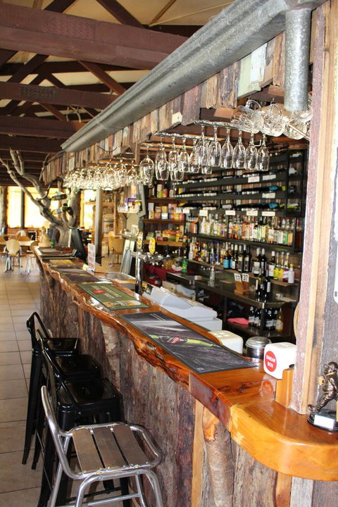 Tullah Lakeside Lodge - SA Accommodation 21