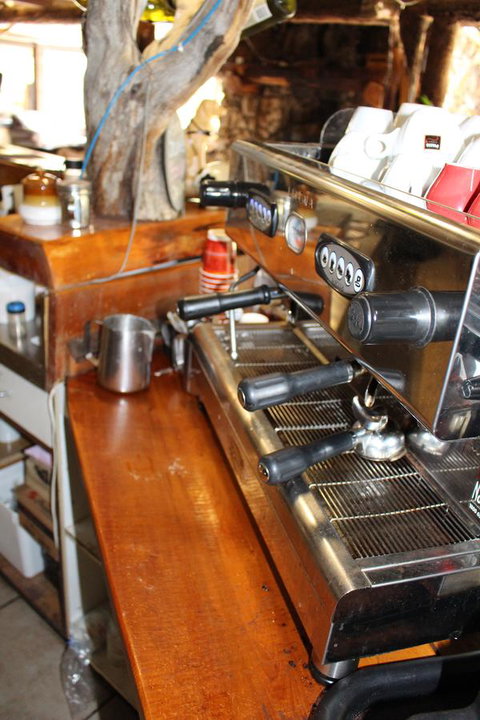 Tullah Lakeside Lodge - SA Accommodation 32