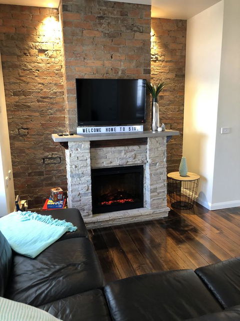 Apartment 5ive - SA Accommodation 2