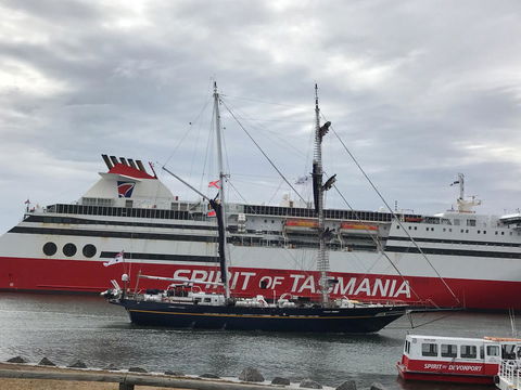 Apartment 5ive - SA Accommodation 6