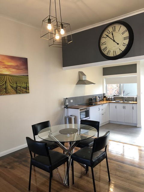 Apartment 5ive - SA Accommodation 1