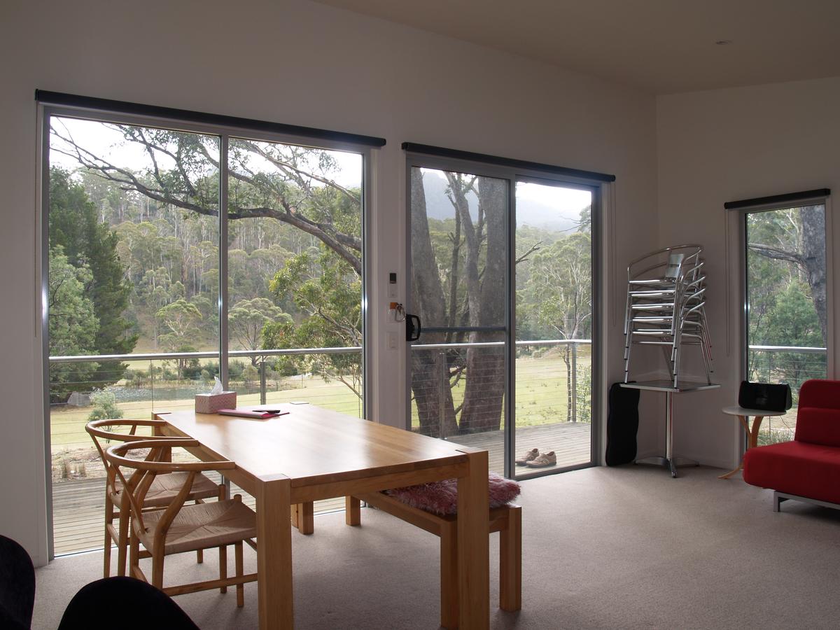 Royal George TAS SA Accommodation