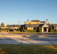 New England Motor Lodge - SA Accommodation