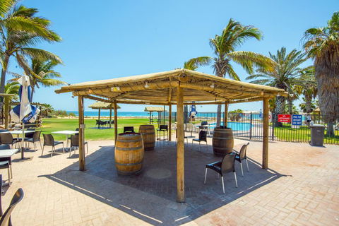 Ningaloo Reef Resort - SA Accommodation 3