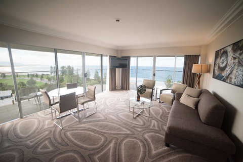 Novotel Wollongong Northbeach - SA Accommodation 1