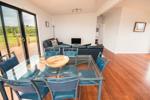 Ocean View Getaway - SA Accommodation 2