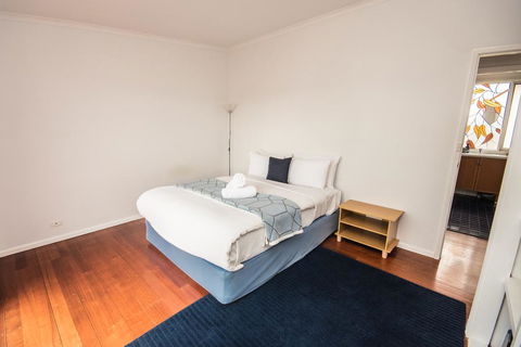 Ocean View Getaway - SA Accommodation 3