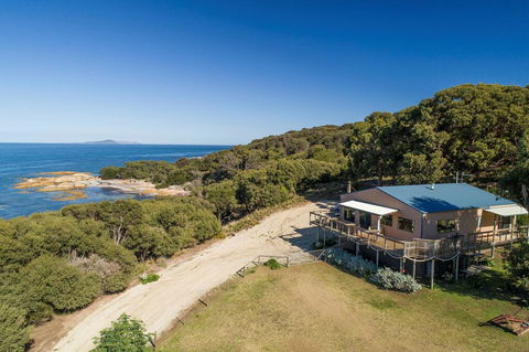 Pine Scrub Beach House - SA Accommodation 0