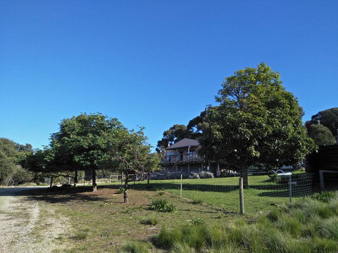 Pine Scrub Beach House - SA Accommodation 2