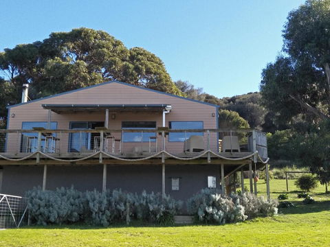 Pine Scrub Beach House - SA Accommodation 1
