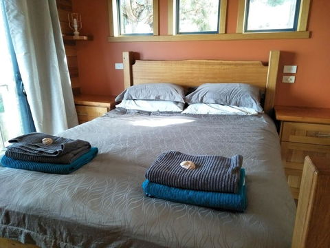 Pine Scrub Beach House - SA Accommodation 3