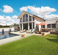 Play A Round - SA Accommodation