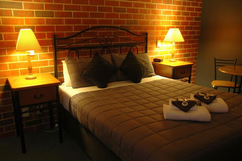 Poachers Paradise - SA Accommodation 0
