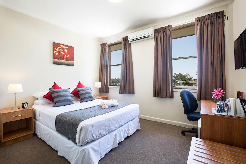Mount Pritchard NSW SA Accommodation