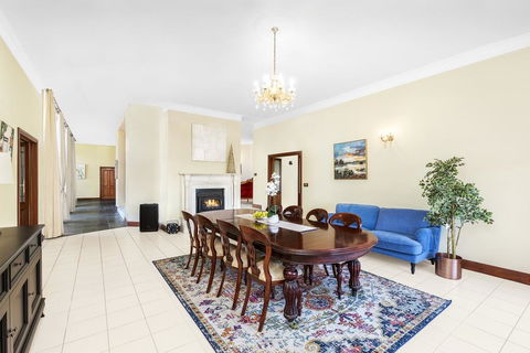 Razorback Holiday House With Incredible Views - SA Accommodation 3