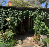 Red Hill Cottage - SA Accommodation