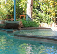 Roey Backpackers and Party Bar - SA Accommodation