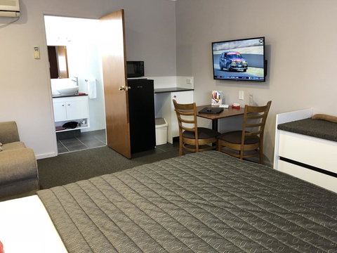 Roydons Motor Inn - SA Accommodation 1