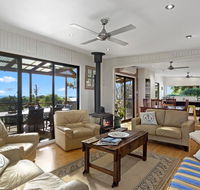 Sandy Feet Retreat - 13 Scenic View Drive - SA Accommodation