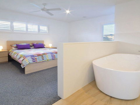 Seven Mile Heaven - Your Coastal Kingdom - SA Accommodation 3