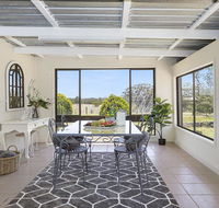 Silky Oak Cottage - cosy with country views - SA Accommodation