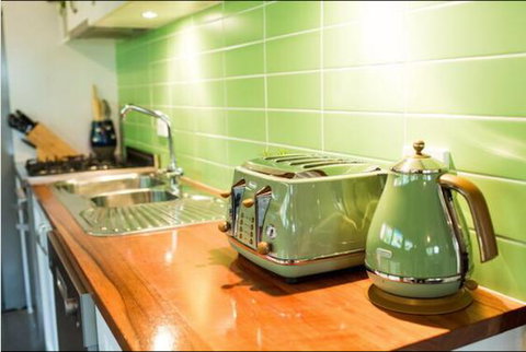 Sinnamons Cottage - SA Accommodation 2