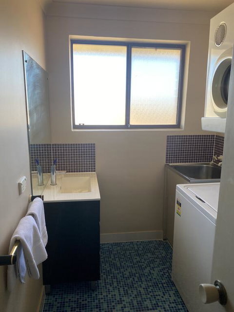 Snowgate Motel + Apartments - SA Accommodation 3