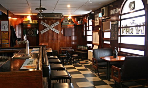 Southern Railway Hotel - SA Accommodation 3