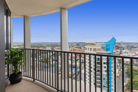 SPIRE - Fast Internet Monthly Stays W Carpark - SA Accommodation 3