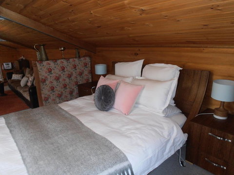 Springmead Rustic Cabin - SA Accommodation 0