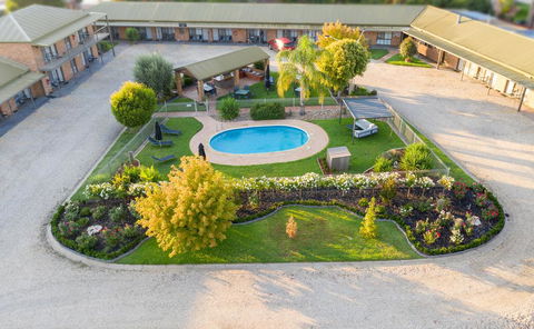 Statesman Motor Inn - SA Accommodation 2