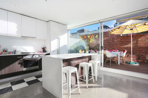 StayCentral On Oxford Penthouse - SA Accommodation 2