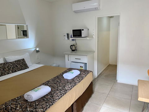 Surf Beach Motel Coffs - SA Accommodation 1