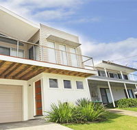 Surf Mist - contemporary seaside duplex - SA Accommodation