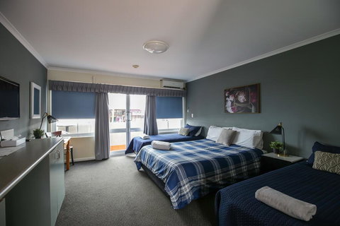 The Bayview Hotel - SA Accommodation 0