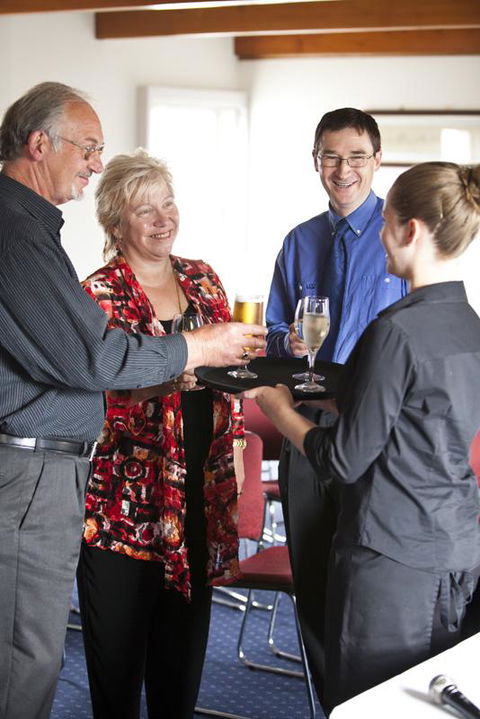 Edgewater Hotel - SA Accommodation 19