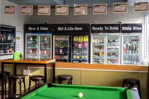 Edgewater Hotel - SA Accommodation 3