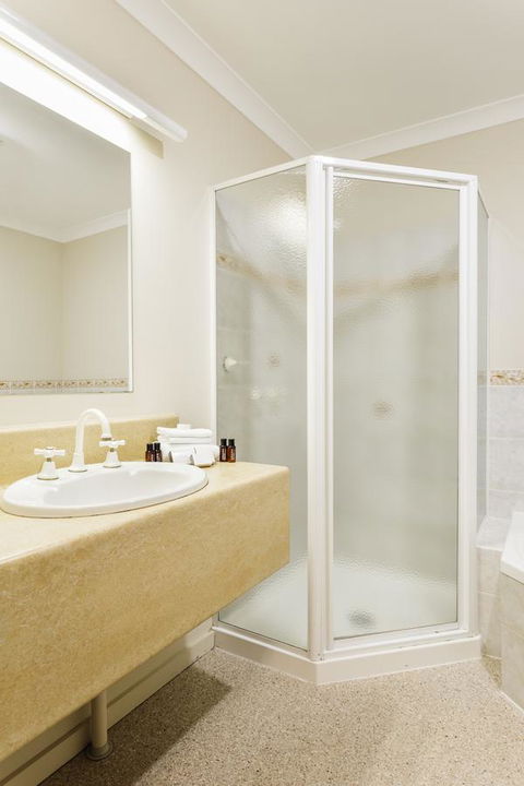 Cradle Mountain Hotel - SA Accommodation 10