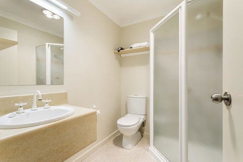 Cradle Mountain Hotel - SA Accommodation 12