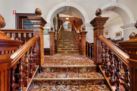 Empire Hotel Queenstown - SA Accommodation 20