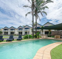 Boathouse Resort Studios and Suites - SA Accommodation