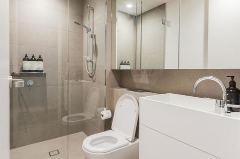 New Eureka 108 Hotel Apartments - SA Accommodation 10