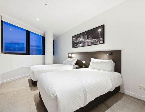 Experience Platinum Hotel Apartments - SA Accommodation 6