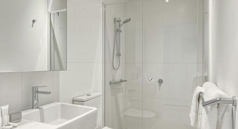 Experience Platinum Hotel Apartments - SA Accommodation 24