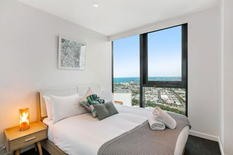 Experience Platinum Hotel Apartments - SA Accommodation 11