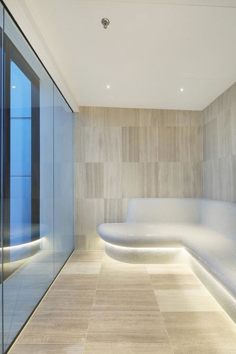 Experience Platinum Hotel Apartments - SA Accommodation 30