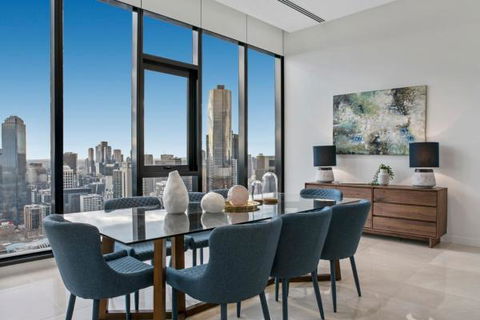 Experience Platinum Hotel Apartments - SA Accommodation 8